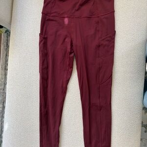 Luluelemon burgundy fast & free